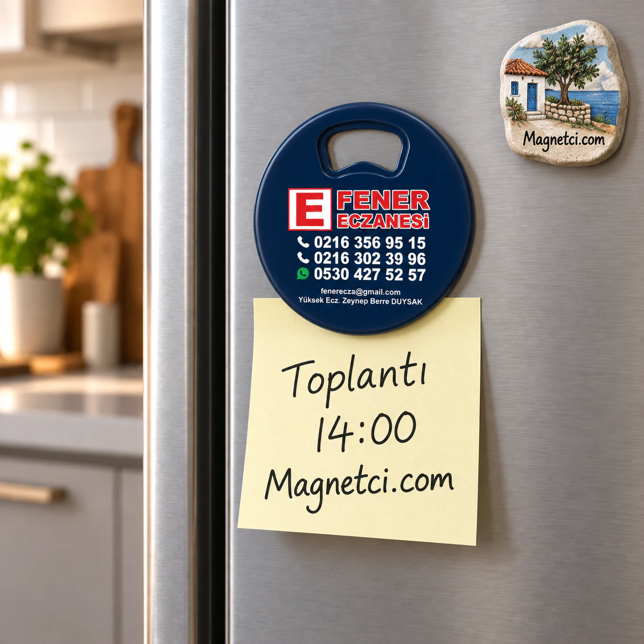 YAM-05 kodlu Yuvarlak Açacak Magnet buzdolabı ve not tutma kullanım senaryosu
